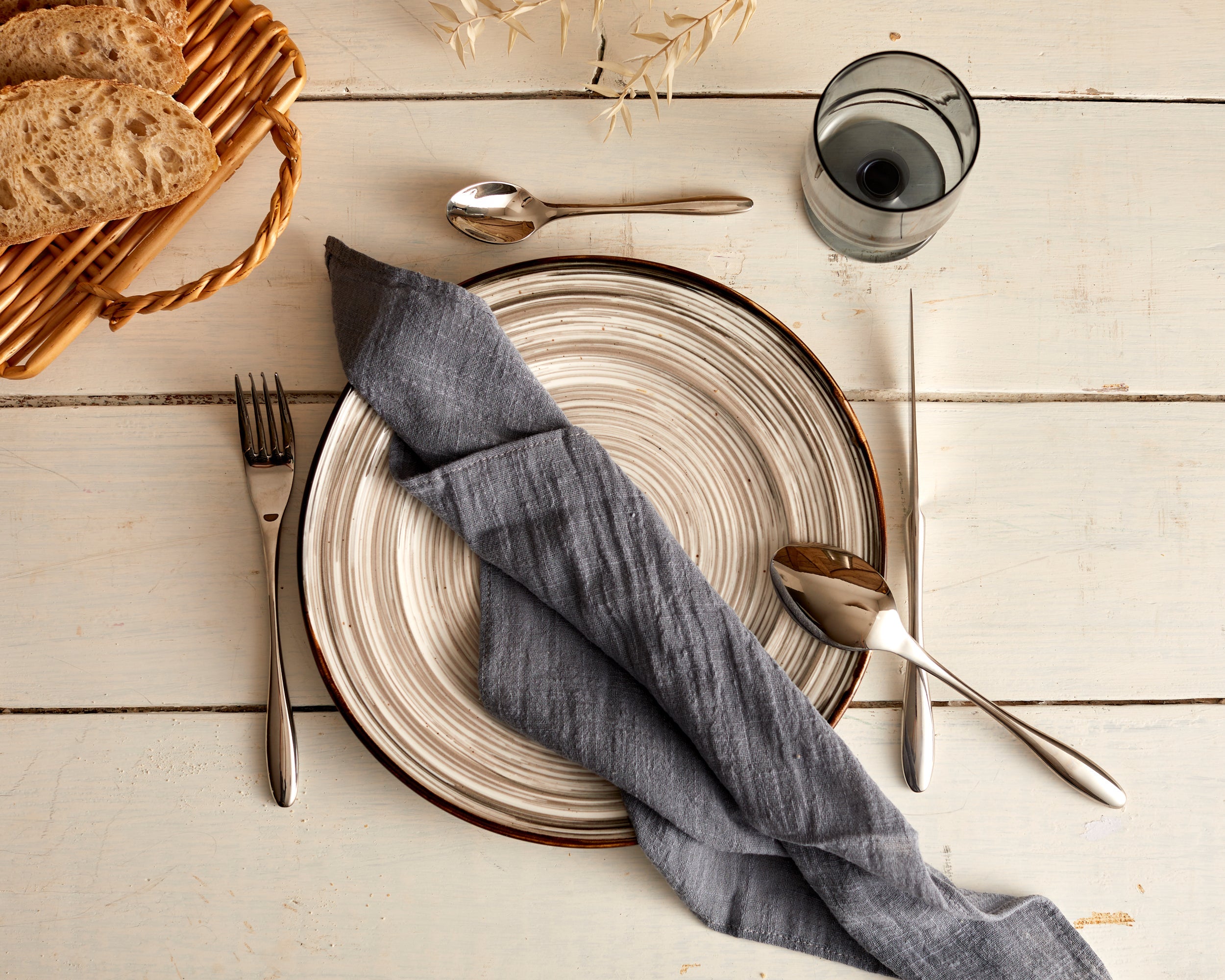 Hanoi Porcelain Round Dinner Plate-2