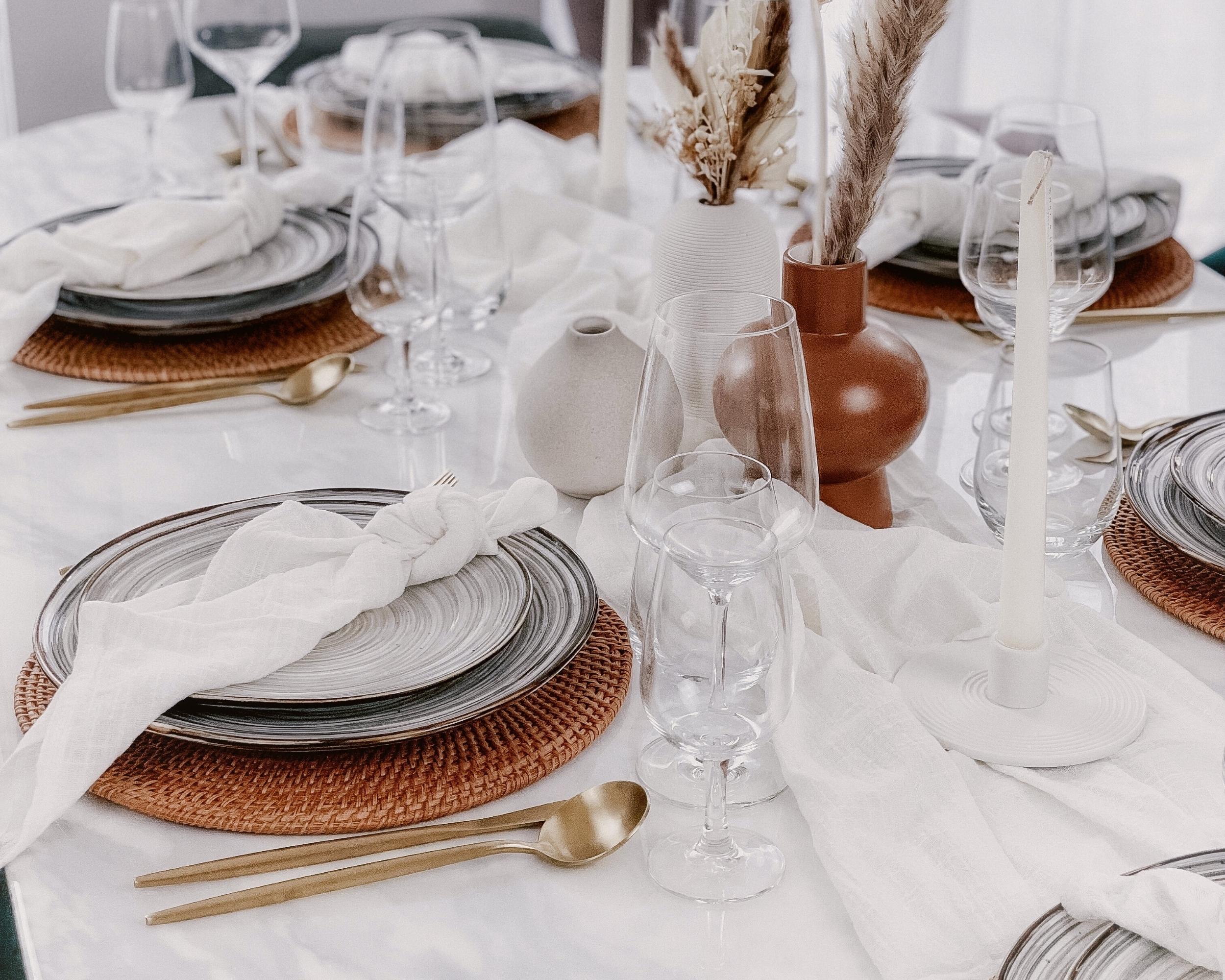 Hanoi Porcelain Round Dinner Plate-4