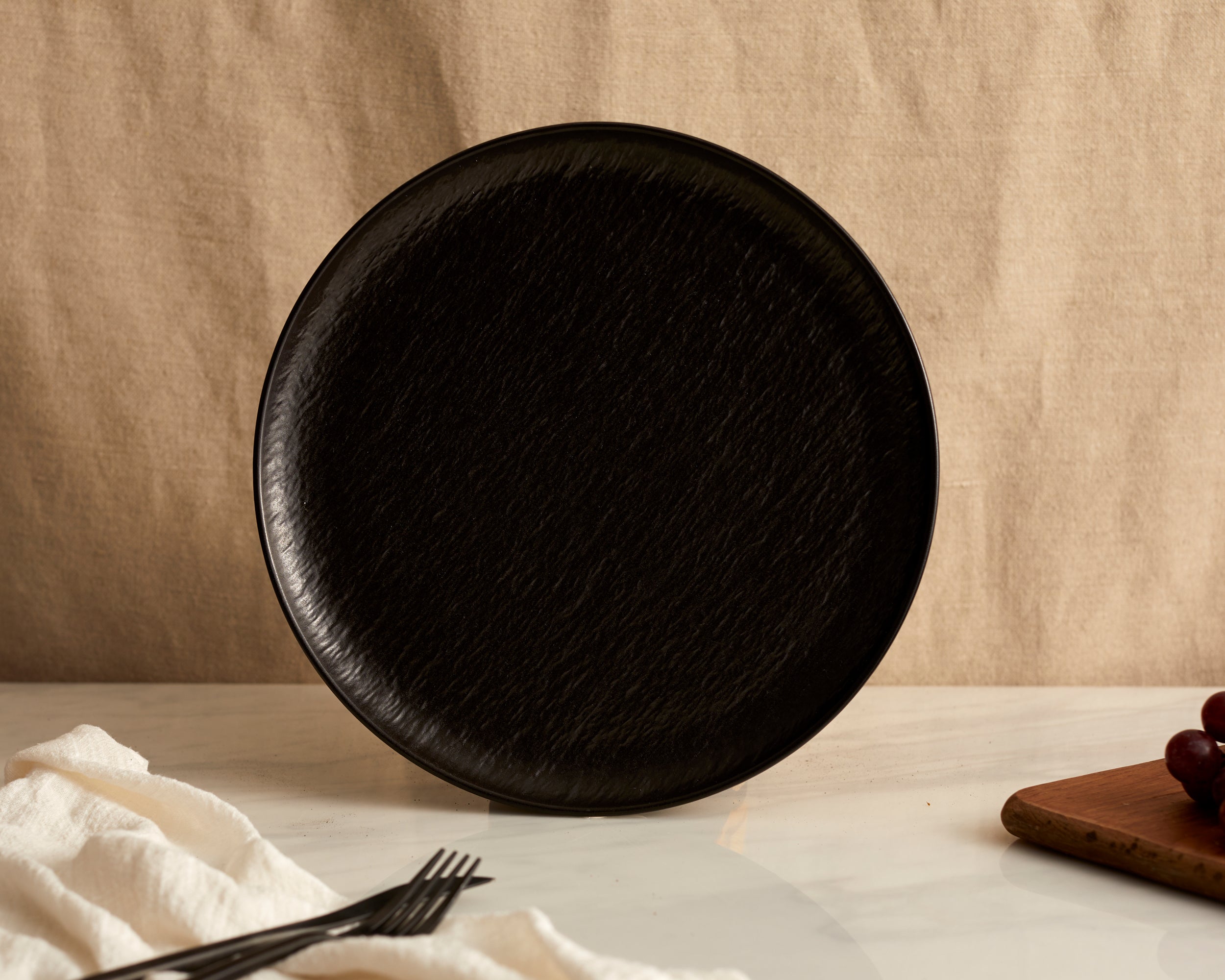 Enigma Black Porcelain Round Dinner Plate-0